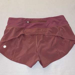 Lululemon speed up shorts 2.5”